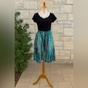 Christopher & Banks Boho Skirt Elastic Waist Tribal Women's Medium Blue Green